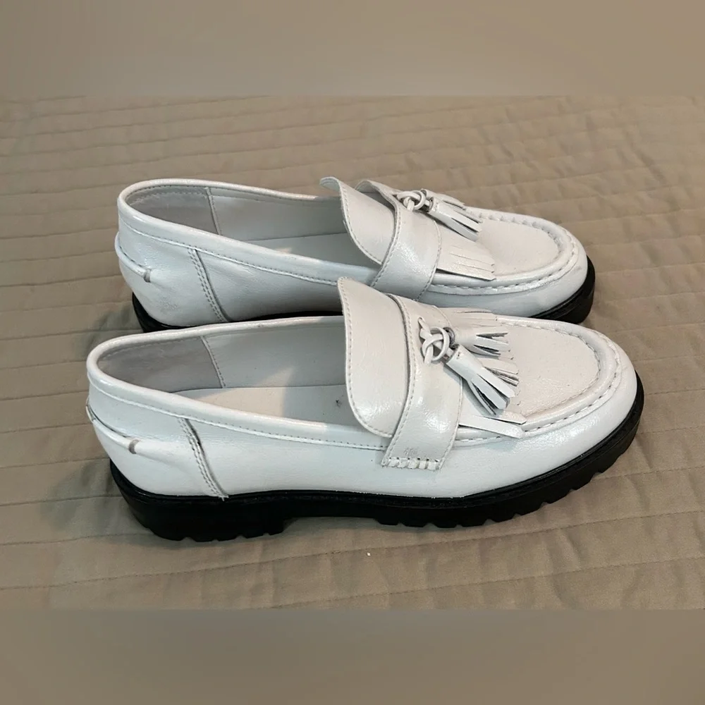 Steve Madden White Leather Upper Loafer Shoes - Picture 5 of 11